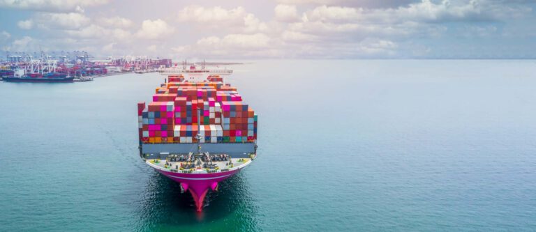 LIFA Leistungen Seefracht - Schiff mit Containern